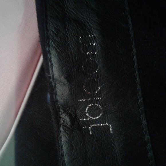 Italy leather boots designer  size 7 excellent condition - Picture 4 of 4